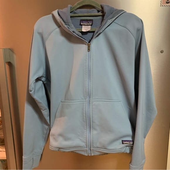 Patagonia jacket 2 hidden zipped pockets. - Picture 1 of 10